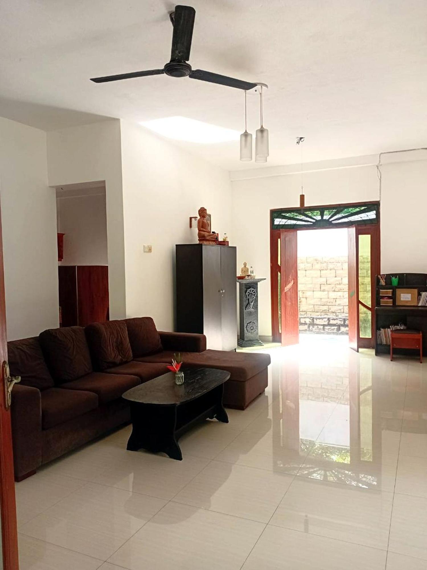 Guesthouse Dilush เบอร์อูวาลา ภายนอก รูปภาพ